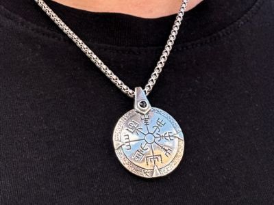 The Middle Green Necklaces