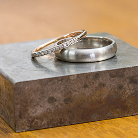 Bespoke local wedding and engagement rings from Swindon, Wiltshire