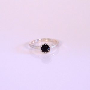Onyx Strykke ring from The Middle Green